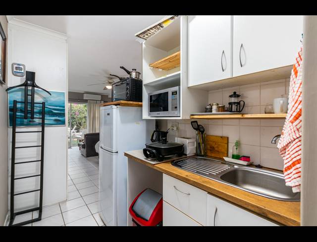13 BEDROOM GUEST HOUSE FOR SALE IN SUNSET BEACH